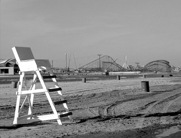 lifeguardStand014S15